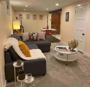 Sweet Beech St Retreat-Basement Apt
